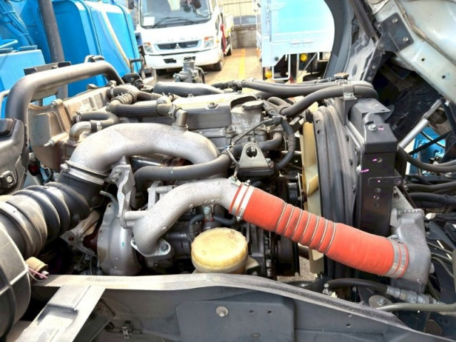 いすゞ フォワード 中型 塵芥車（プレス式） 2RG-FRR90S2(95432) 31枚目