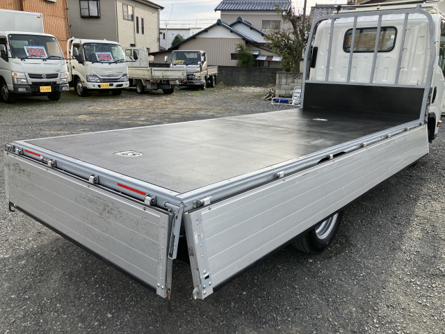 いすゞ エルフ 小型 平ボディ 2RG-NLR88AR(95433) 24枚目