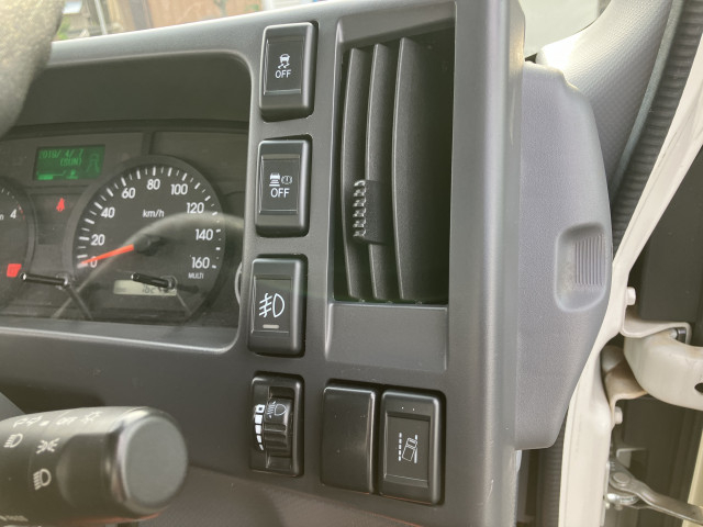 いすゞ エルフ 小型 平ボディ 2RG-NLR88AR(95433) 38枚目