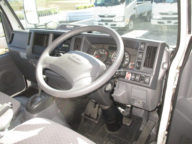 いすゞ エルフ 小型 アルミウィング 2RG-NJR88A(95434) 14枚目