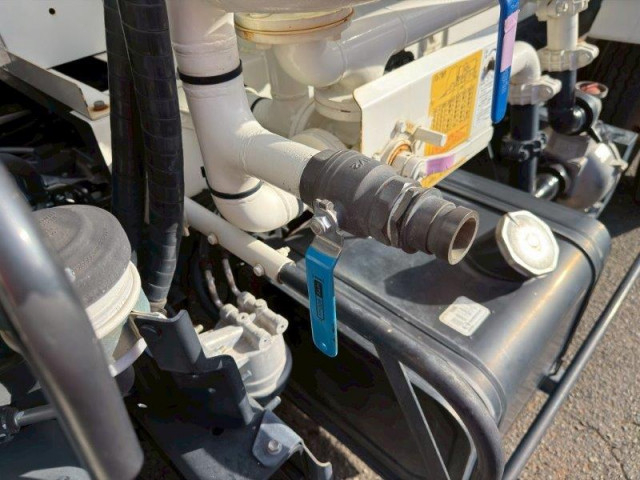 日野 レンジャー 中型 高圧洗浄車 2KG-FC2ABA(95438) 10枚目