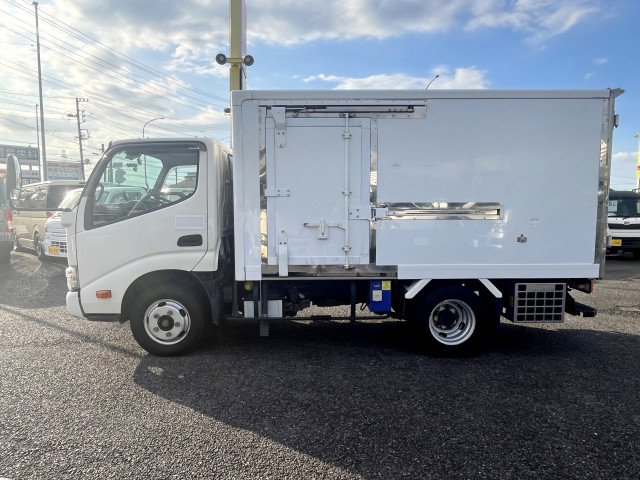 日野 デュトロ 小型 冷凍冷蔵バン 2RG-XZC605M(95441) 3枚目