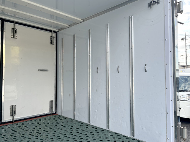 日野 デュトロ 小型 冷凍冷蔵バン 2RG-XZC605M(95441) 9枚目