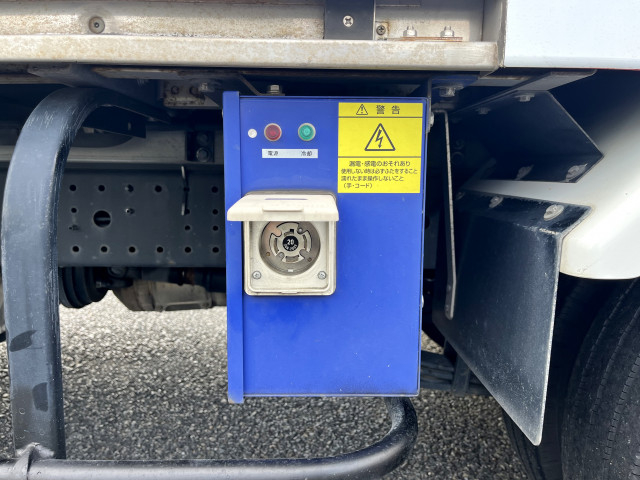 日野 デュトロ 小型 冷凍冷蔵バン 2RG-XZC605M(95441) 16枚目