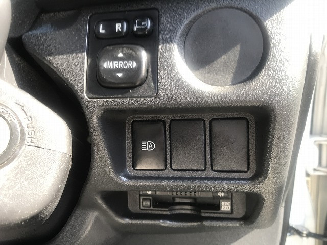 トヨタ 小型 冷凍冷蔵バン QDF-GDH201V(95439) 31枚目