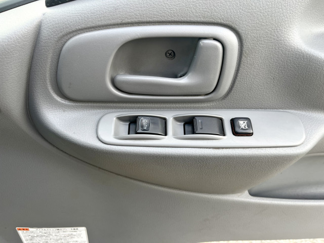 日野 デュトロ 小型 冷凍冷蔵バン 2RG-XZC605M(95441) 30枚目