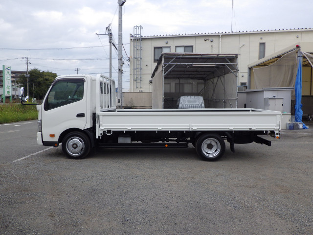 日野 デュトロ 小型 平ボディ 2RG-XZU710M(95444) 3枚目