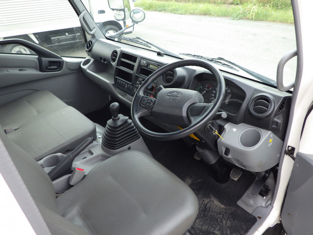 日野 デュトロ 小型 平ボディ 2RG-XZU710M(95444) 6枚目