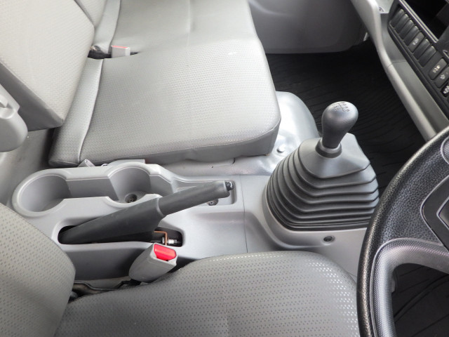 日野 デュトロ 小型 平ボディ 2RG-XZU710M(95444) 17枚目