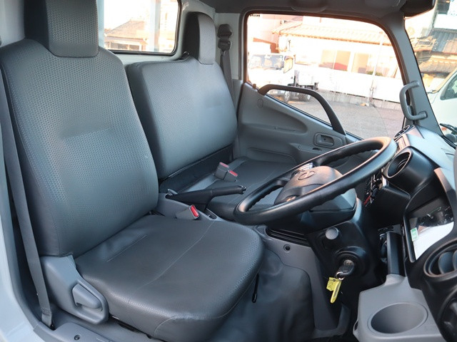 日野 デュトロ 小型 平ボディ 2RG-XZU605M(95449) 30枚目