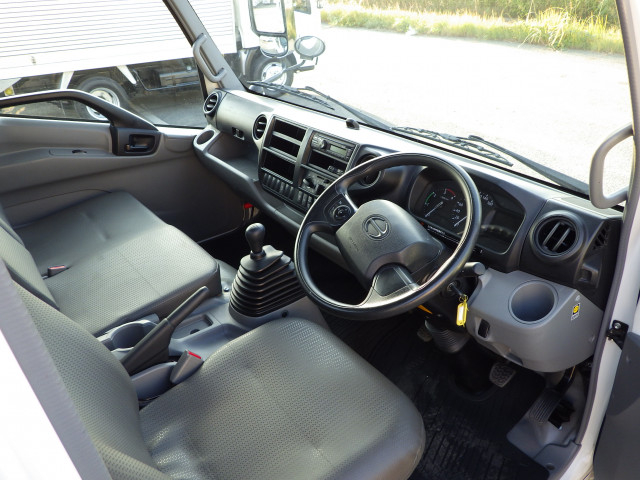 日野 デュトロ 小型 平ボディ 2RG-XZU710M(95450) 6枚目