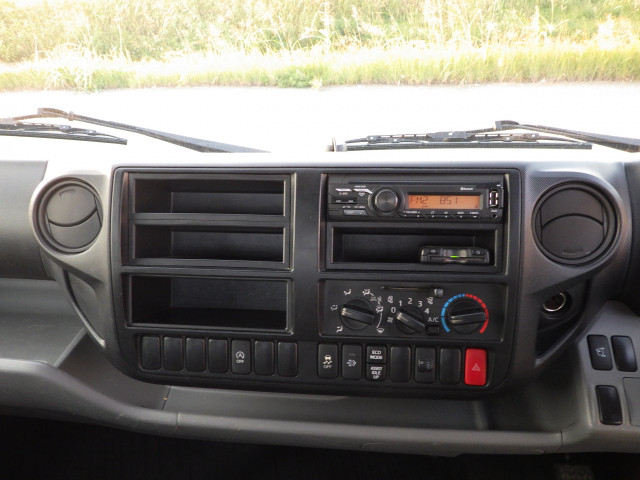 日野 デュトロ 小型 平ボディ 2RG-XZU710M(95451) 9枚目