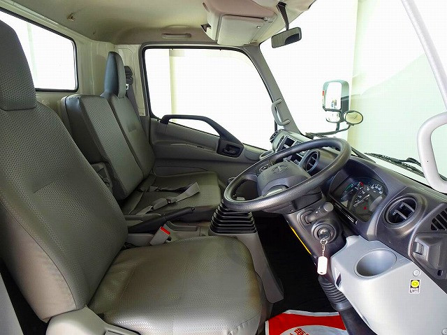 日野 デュトロ 小型 平ボディ 2RG-XZU710M(95452) 6枚目