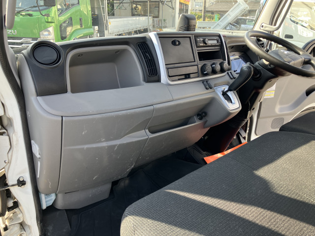 三菱ふそう キャンター 小型 平ボディ 2RG-FDA20(95458) 22枚目