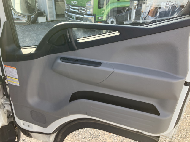 三菱ふそう キャンター 小型 平ボディ 2RG-FDA20(95458) 23枚目
