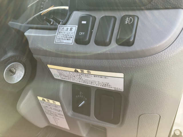 三菱ふそう キャンター 小型 平ボディ 2RG-FDA20(95458) 31枚目