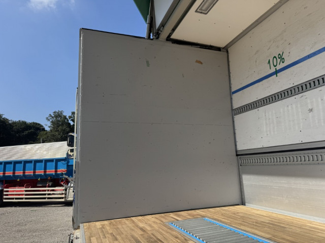 日野 プロフィア 大型 アルミウィング 2DG-FW1AHG(95462) 17枚目