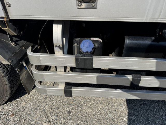 日野 プロフィア 大型 アルミウィング 2DG-FW1AHG(95462) 28枚目