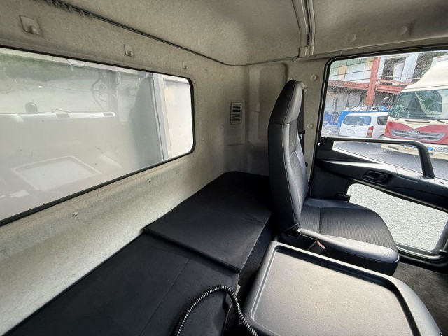 三菱ふそう ファイター 増トン アルミウィング 2KG-FK65FZ(95463) 20枚目