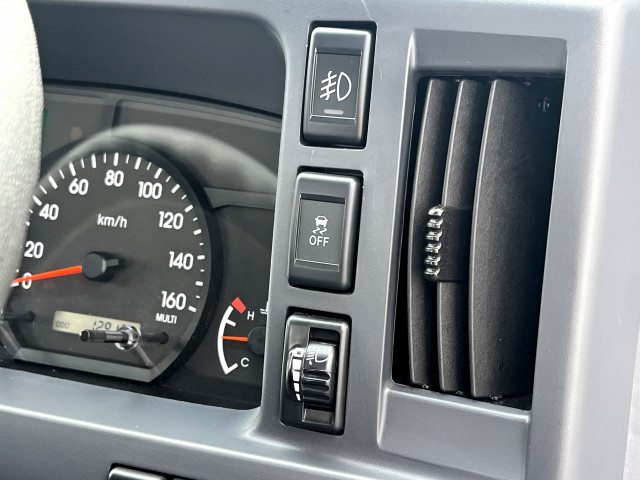 マツダ タイタン 小型 平ボディ 2RG-LJR88A(95465) 29枚目