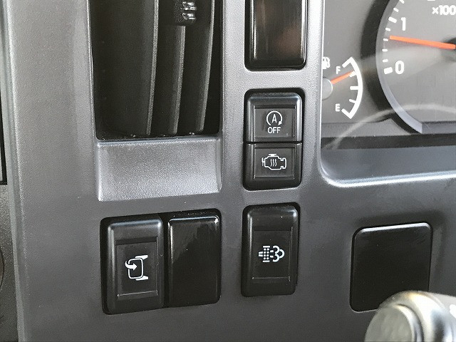 いすゞ エルフ 小型 車載専用車 2RG-NPR88AN(95467) 30枚目