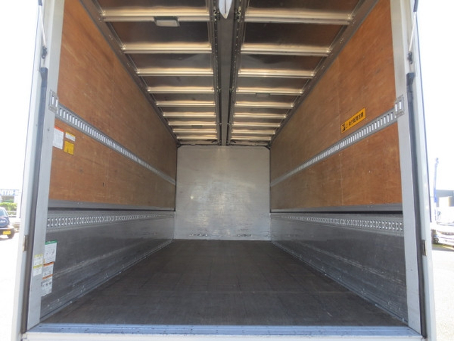 いすゞ フォワード 中型 アルミウィング 2RG-FRR90S2(95470) 12枚目