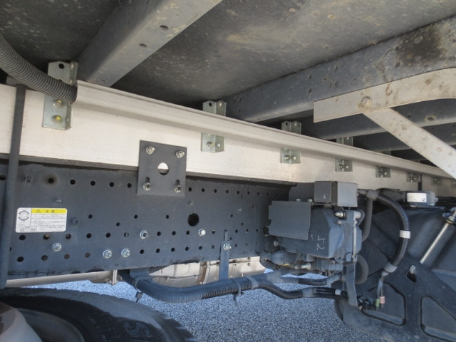 いすゞ フォワード 中型 アルミウィング 2RG-FRR90S2(95470) 14枚目