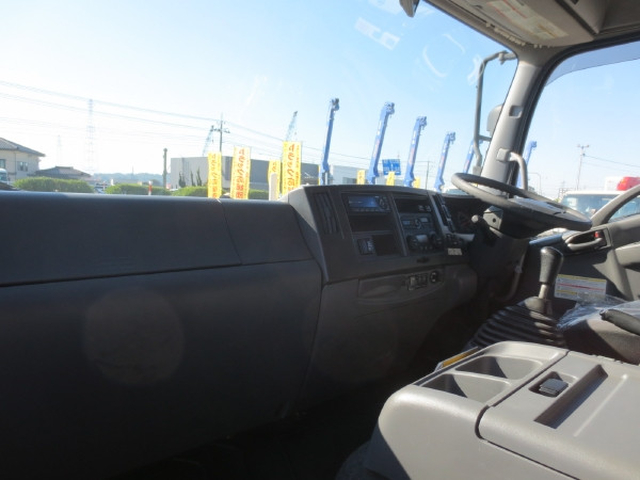 いすゞ フォワード 中型 アルミウィング 2RG-FRR90S2(95470) 16枚目