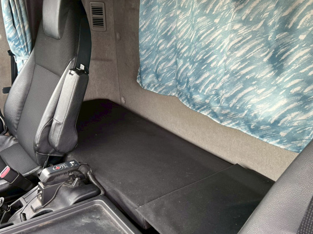 三菱ふそう ファイター 中型 平ボディ 2KG-FK65F(95471) 27枚目