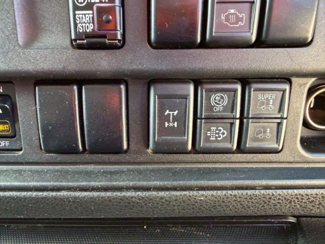 いすゞ ギガ 大型 平ボディ 2PG-CYL77C(95474) 26枚目