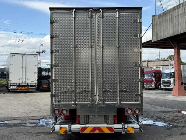 いすゞ フォワード 中型 冷凍冷蔵バン 2PG-FRR90T2(95476) 6枚目