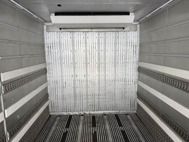 いすゞ フォワード 中型 冷凍冷蔵バン 2PG-FRR90T2(95476) 18枚目