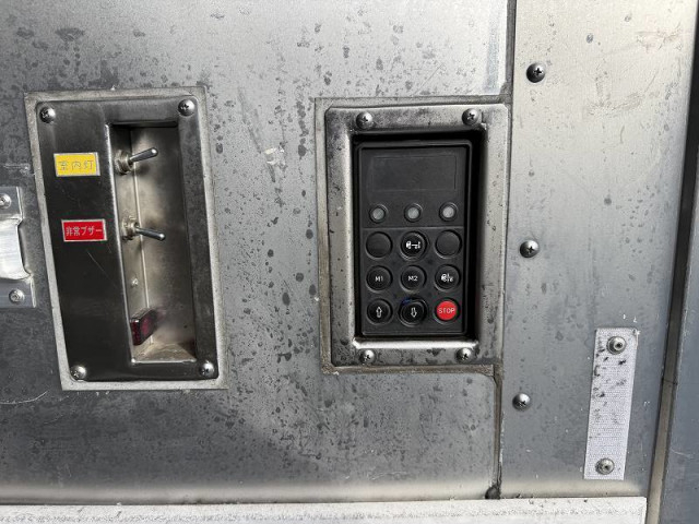 いすゞ フォワード 中型 冷凍冷蔵バン 2PG-FRR90T2(95476) 19枚目