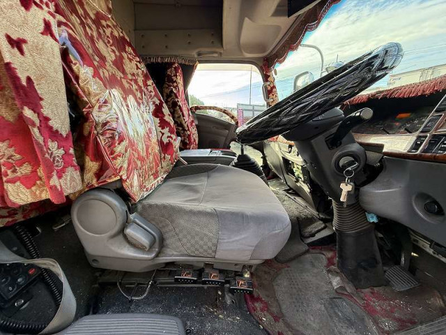 いすゞ フォワード 中型 冷凍冷蔵バン 2PG-FRR90T2(95476) 32枚目