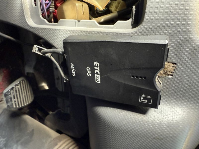 いすゞ フォワード 中型 冷凍冷蔵バン 2PG-FRR90T2(95476) 34枚目