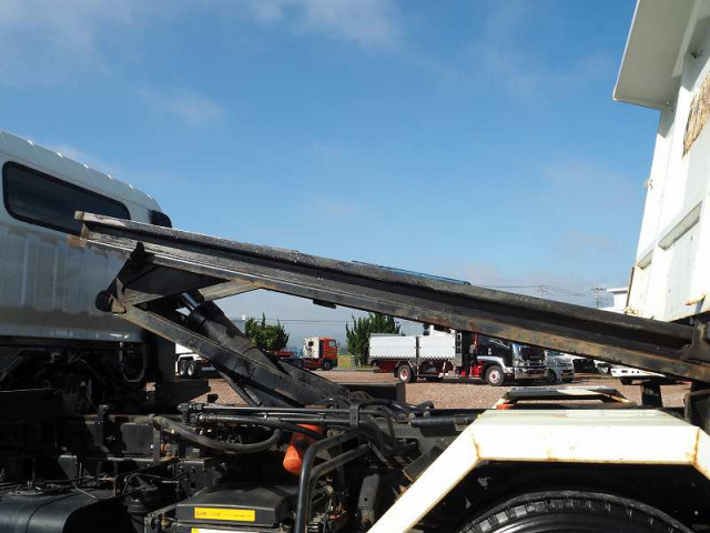 三菱ふそう キャンター 小型 土砂ダンプ 2PG-FEBM0(95479) 9枚目