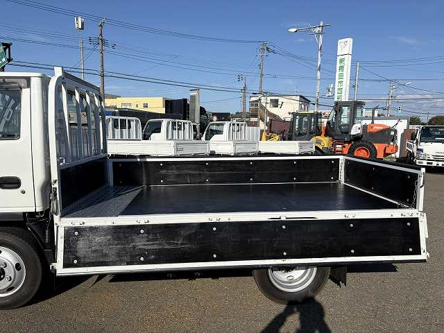 マツダ タイタン 小型 平ボディ 2RG-LKS88A(95481) 9枚目