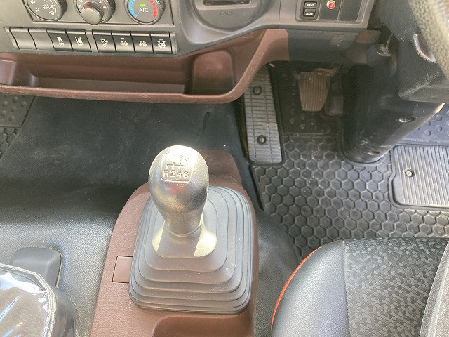 日野 レンジャー 中型 クレーン付き 2KG-FC2ABA(95480) 44枚目