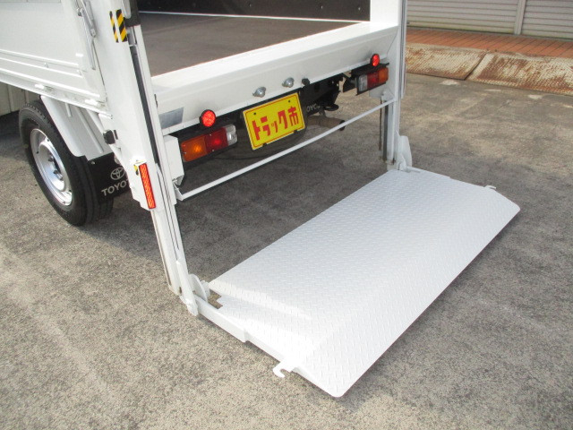 トヨタ トヨエース 小型 平ボディ ABF-TRY230(95482) 4枚目