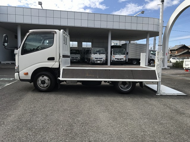 日野 デュトロ 小型 平ボディ 2RG-XZU605M(95483) 14枚目