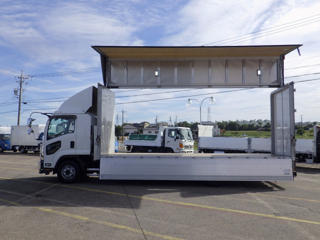 いすゞ フォワード 中型 アルミウィング 2RG-FRR90T2(95486) 4枚目