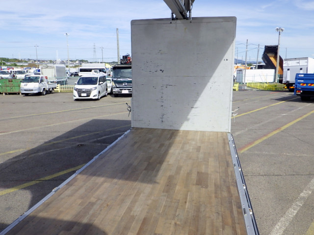 いすゞ フォワード 中型 アルミウィング 2RG-FRR90T2(95486) 8枚目