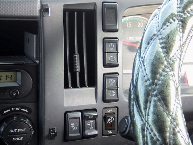 いすゞ フォワード 中型 アルミウィング 2RG-FRR90T2(95486) 22枚目