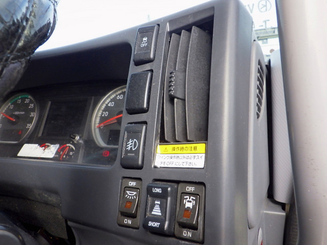 いすゞ フォワード 中型 アルミウィング 2RG-FRR90T2(95486) 23枚目