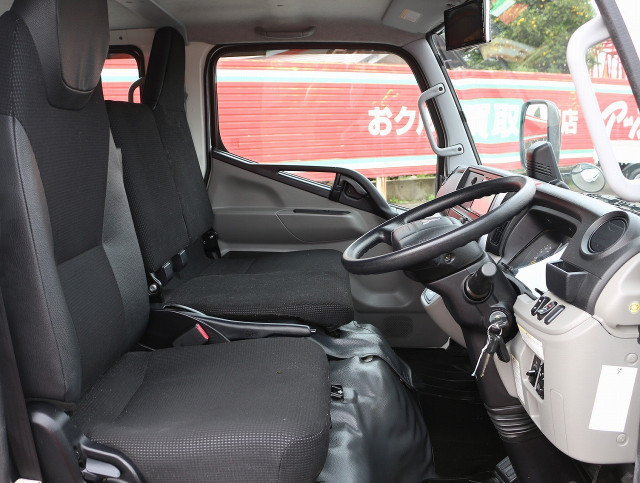 三菱ふそう キャンター 小型 平ボディ 2TG-FDA00(95487) 32枚目