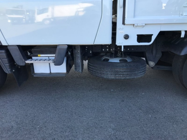 三菱ふそう キャンター 小型 Wキャブ 2RG-FBA20(95488) 33枚目