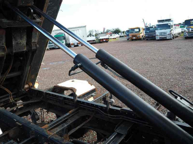 三菱ふそう ファイター 中型 コンテナ専用車 2KG-FK71F(95490) 29枚目