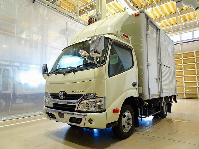 トヨタ トヨエース 小型 アルミバン TPG-XZU605(95494) 1枚目