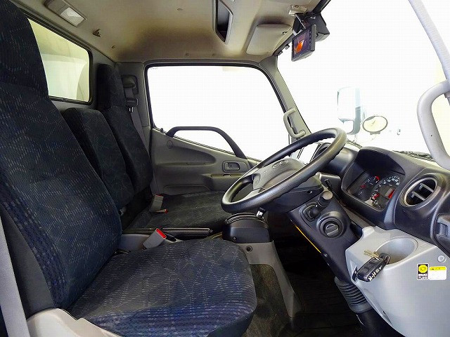 トヨタ トヨエース 小型 アルミバン TPG-XZU605(95494) 6枚目