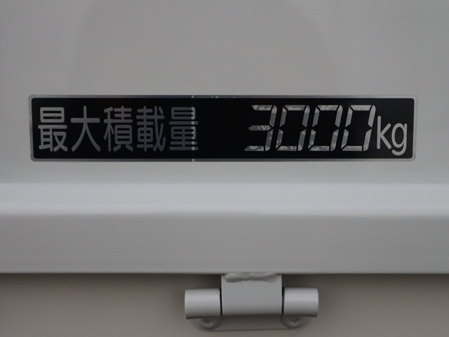 日産自動車 アトラス 小型 平ボディ TRG-FEB5W(95495) 17枚目
